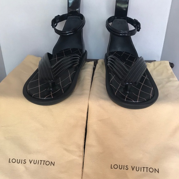 Beautiful LOUIS VUITTON Sandals Sz 7 Black Leather - Picture 6 of 12